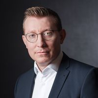 Portraitfoto Alexander Rimmer, RCS Group